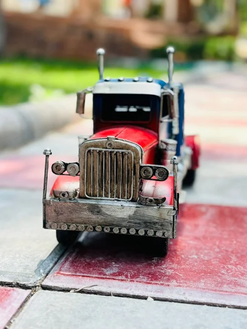 ماکت فلزی کشنده (تِرَکِر) آمریکایی کلاسیک مدل قدیمی قرمز و آبی