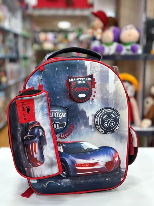 ست کوله پشتی سه تکه پسرانه طرح ماشین مسابقه‌ای (گلوسی) مناسب ابتدایی